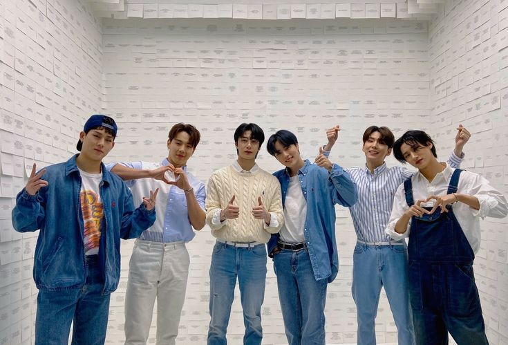 chaeriwonlifes's tweet photo. #TeamHyungwon
#TeamMonstaX https://t.co/7I1UADazLs