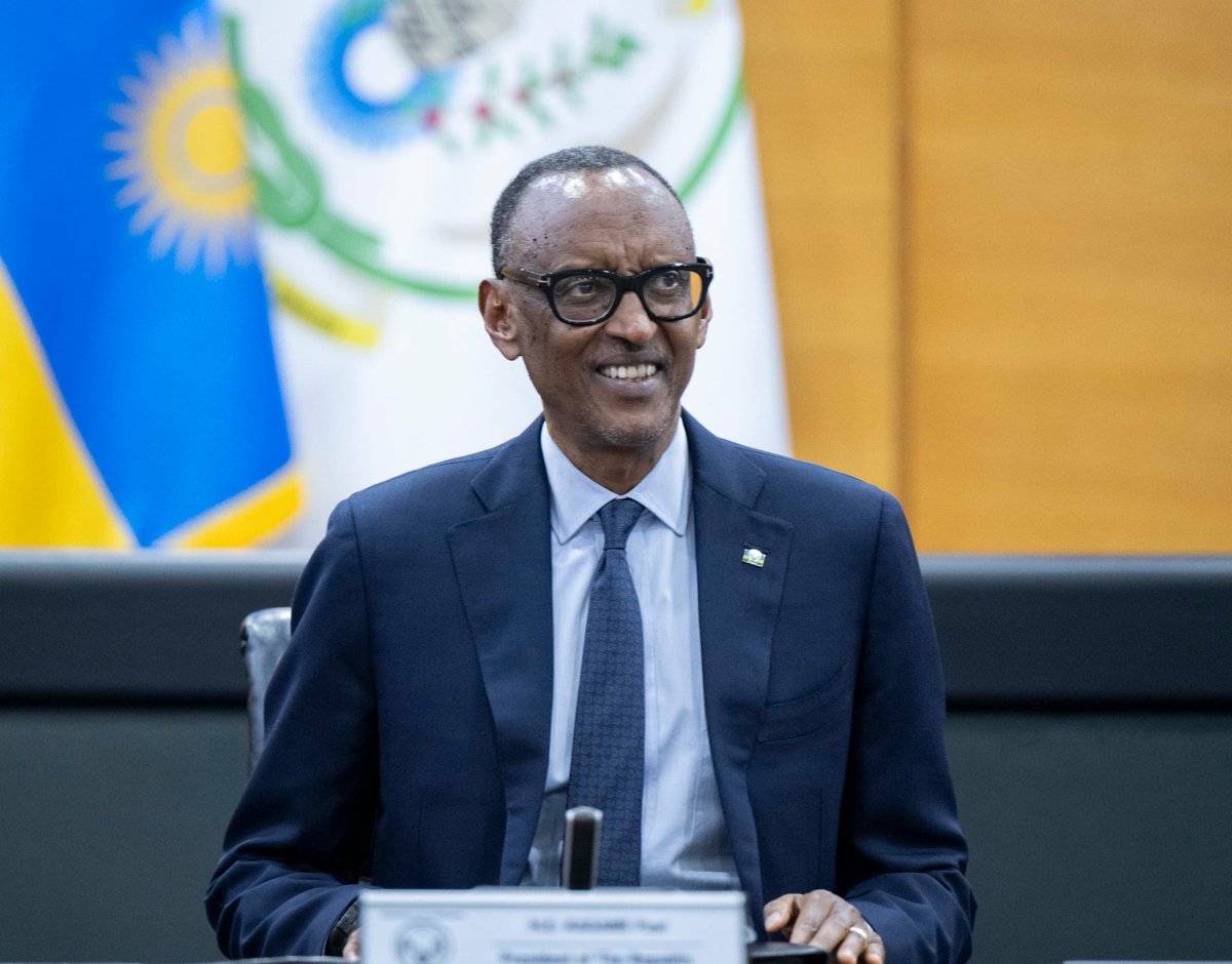 Perezida Kagame yagaragaje ko imiyoborere myiza no koroshya urujya n’uruza hagati y’u Rwanda n’ibindi bihugu bya Afurika biri mu by’ingenzi byatumye u Rwanda ruza mu bihugu bya mbere byorohereza ishoramari kuri uyu Mugabane.

Umukuru w’Igihugu yabivugiye mu kiganiro yagiranye