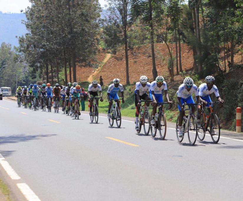 Imyiteguro ya #KireheRace irakomeje! Ni irushanwa rigiye kuba ku nshuro ya gatatu, bikaba ubwa kabiri rihinduriwe izina kuko ababyibuka twaritangiye ryitwa #GisakaRace mu mpera z' umwaka wa 2022.

Mbese wowe uriteguye, nzaba mpari ni uguhera 12-13/10/2024

#VisitKirehe