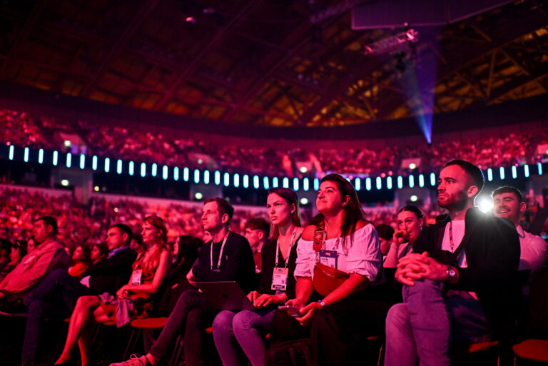 kingadamssmith's tweet photo. Le Web Summit, l'une des plus grandes conférences technologiques mondiales, revient en 2024 à Lisbonne du 11 au 14 novembre 2024..

Depuis 2016, il réunit startups, entreprises tech, investisseurs et influenceurs du secteur. 

#WebSummit2024 #Innovation #technologies https://t.co/J6qzBXA3dv