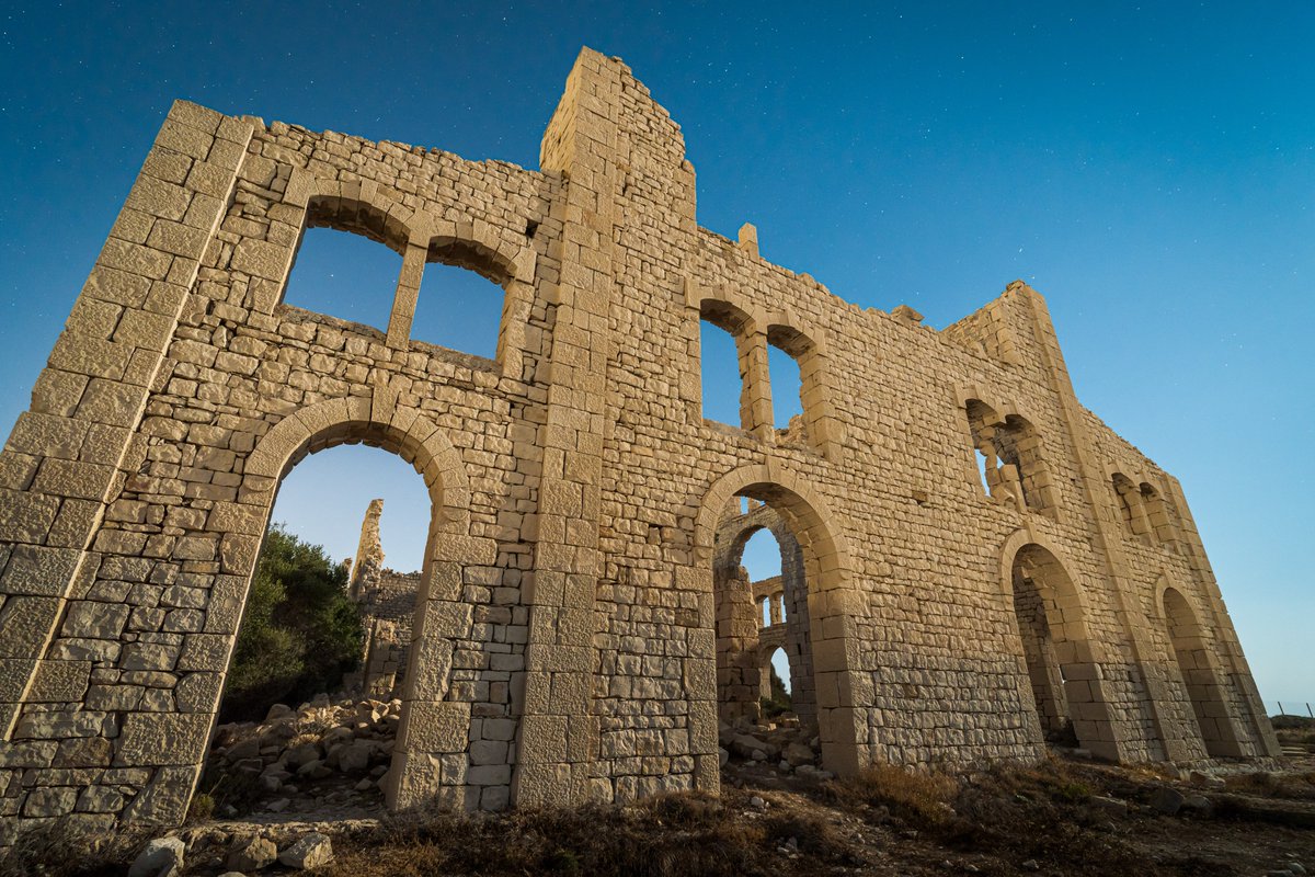 ViltroxOfficial's tweet photo. #sampleimages Fornace Penna - A magical place to see the sunset through those old windows, take fantastic photos, and feel Montalbano for a day.
🔭AF 16mm F1.8 FE | Sony A7M4
📷@/videozappo
#viltrox #sonya7m4 #sonyphotography #PhotographyIsArt #photographers https://t.co/DSU18fUP63