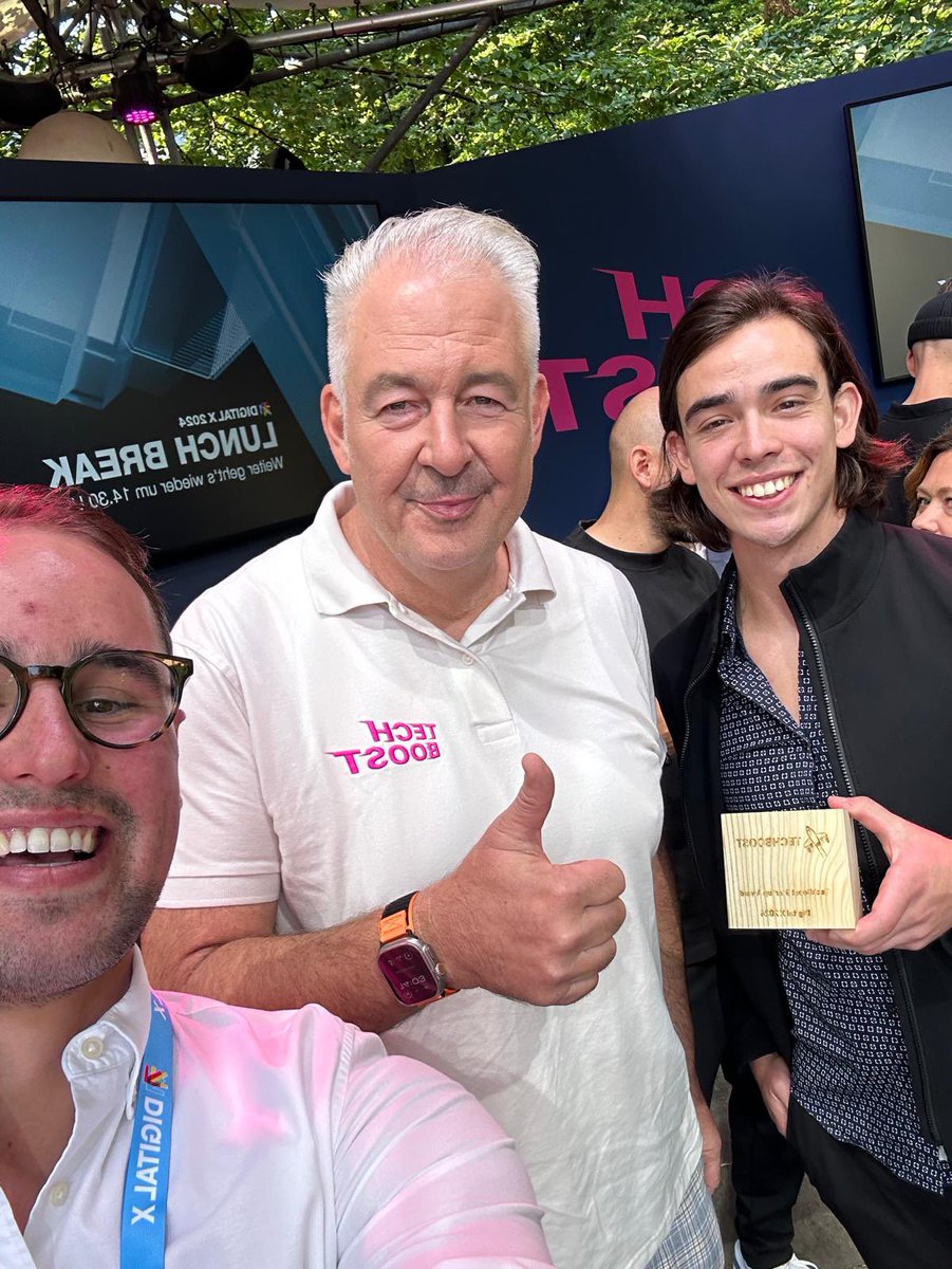 nllorenz's tweet image. 🚀 Amazing day at #DigitalX by @deutschetelekom ! We pitched our AI startup at the #TechBoost competition in front of an awesome jury, and we WON! 🏆🎉