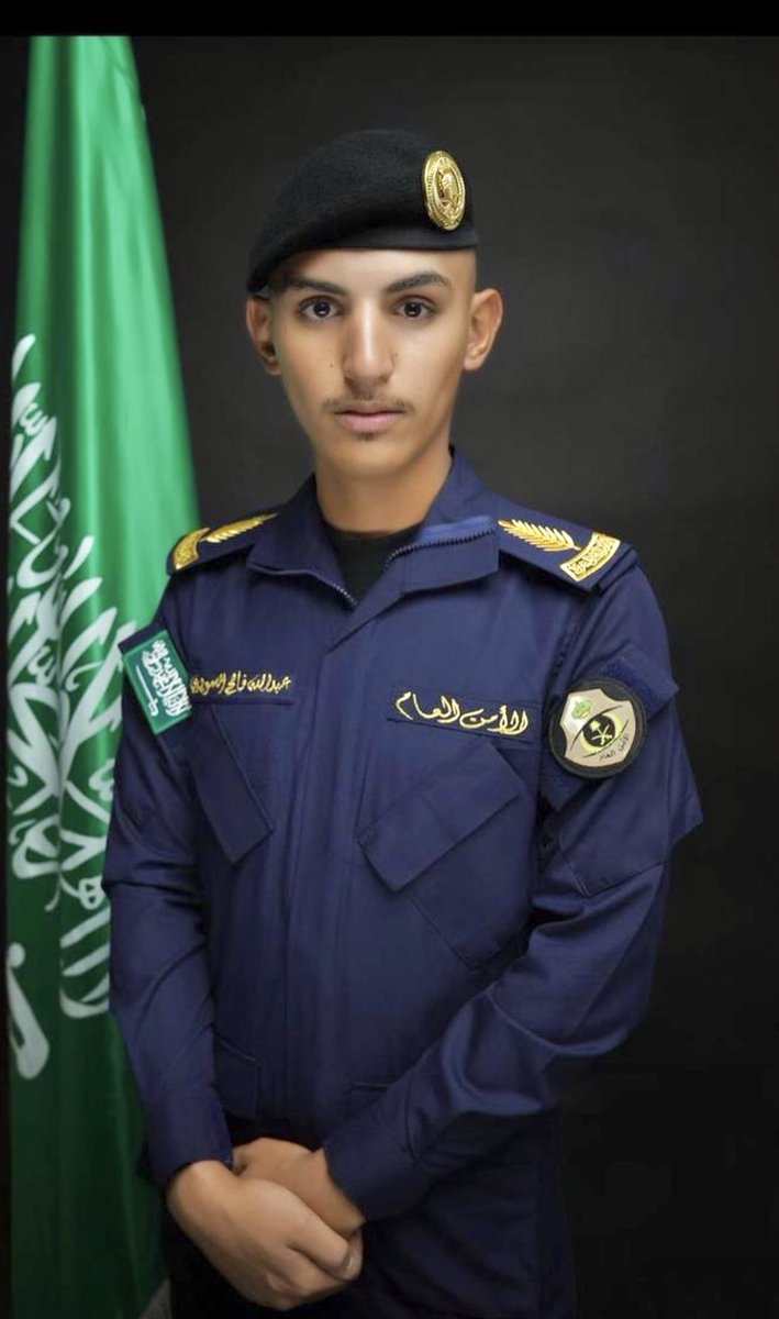 Mooltga_Alhamzh's tweet photo. تهنئة🌹
نبارك لـ ابن العم ؛
عبدالله بن فالح شافي الحمزي

بمناسبة تخرجه من دورة فرد اساس 
بمدينة تدريب الامن العام بالرياض،
كما نهنئ والدية ونهنئ انفسنا ،
ونسأل الله له التعيين الموفق ،
والتوفيق والسداد ،
في خدمة دينه ووطنه🌷💛 https://t.co/M9gKgbkWDo