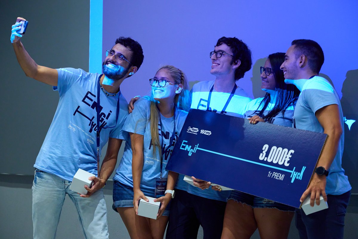 Enginyeria's tweet photo. 📢Vols optar a un dels tres premis que entregarà el jurat de l’#Engihack24 el dia 5 d’octubre? Apunta’t a la marató d’enginy i (re)inventa el futur!

🔗Més info i inscripcions a https://t.co/3kbr3IJwCb #hackatoEIC 
📍@MNACTEC https://t.co/BXrjqxS8Ro