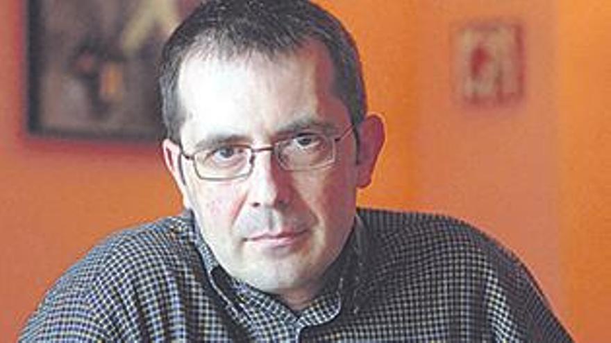 Ballester reestructura el área de fallas y cesa a dos altos cargos de Compromís dlvr.it/TDQDrK ( vía <a href="/FallasLevante/">Fallas Levante</a> )