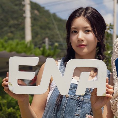 E927_'s tweet photo. ･̑◡･̑ < 권은비 요렇게생김 https://t.co/AJTYSe83iM