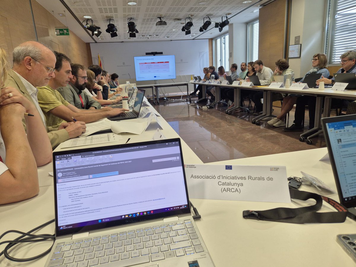 📣Ahir ARCA va assistir al Comitè de seguiment del #PDR i la  #PEPAC

Es va destacar  la bona execució del #Leader i els representants de la comissió van posar de valor i interès l'èxit de la primera convocatòria del #TiquetRural.

Seguim!👏