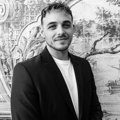 Calif_eth's tweet photo. Fun fact: ☝️

@pabeunardeau entered the crypto world post 2017 peak. 

What a time to dive in! But he stayed, invested, and thrived.

Now, he's a web entrepreneur. 
A crypto investor. 
And co-founder of @galileoprotocol. 

Quite a journey, isn't it? 💪

$LEOX https://t.co/7DksIBlDcm