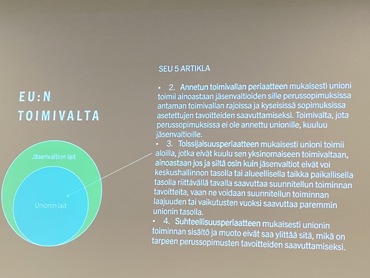 Nyt on todella mielenkiintoista #kuntamarkkinat: Kuntien lupamenettelyt ja #EU lainsäädäntö. Mikä on käytännössä EU:n toimivalta #vihreäsiirtymä kuntien #maankäyttö #viranomaismenettelyt’ssä? <a href="/marko_nurmikolu/">Marko Nurmikolu</a> &amp; väitöskirjatutkija Jaana Junnila case #ennallistamisasetus