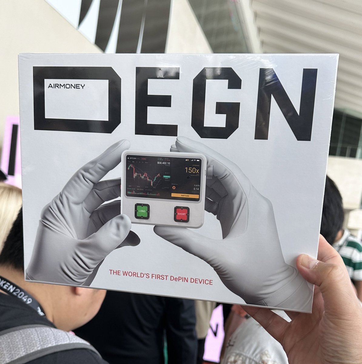 Degen pager 📟 aka “DePin device” 📷 at <a href="/token2049/">TOKEN2049</a>

#DePINs #DePINAlpha #BTC #RWA