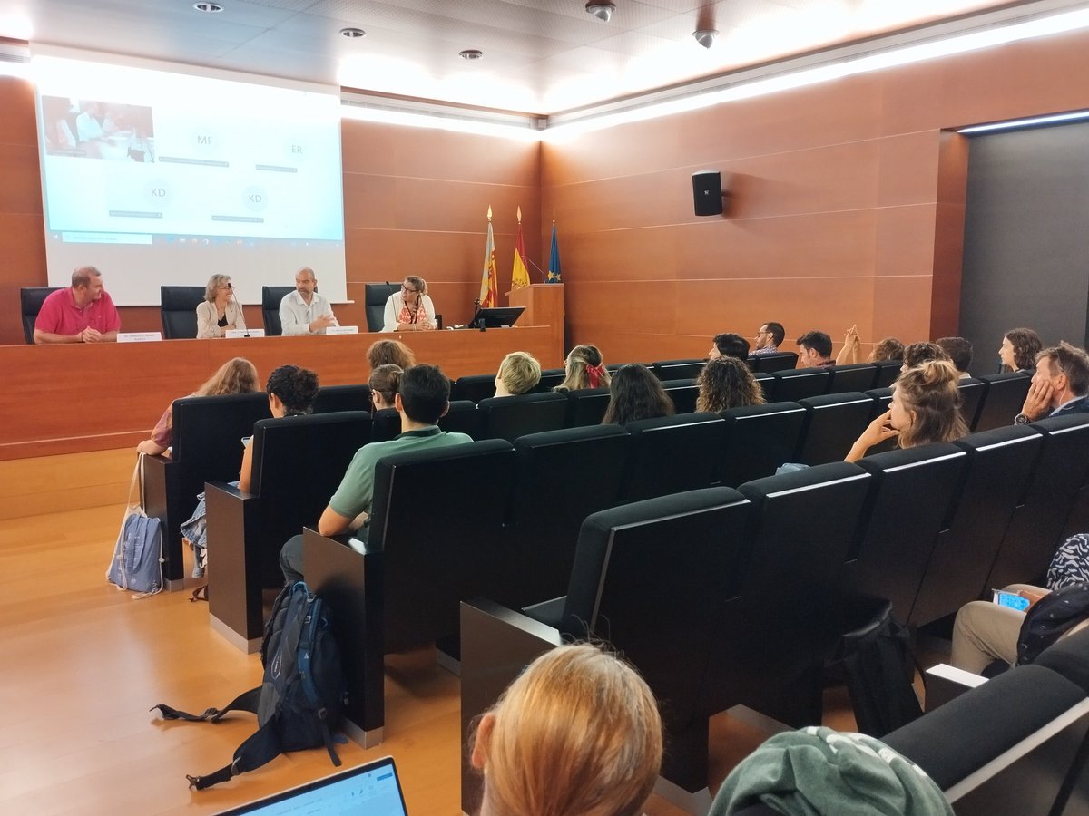 Empezamos las terceras #JornadasRedCIBA sobre #BienestarAnimal. Con muchas ganas de charlas, ponencias y reencuentro con amigos y colegas.