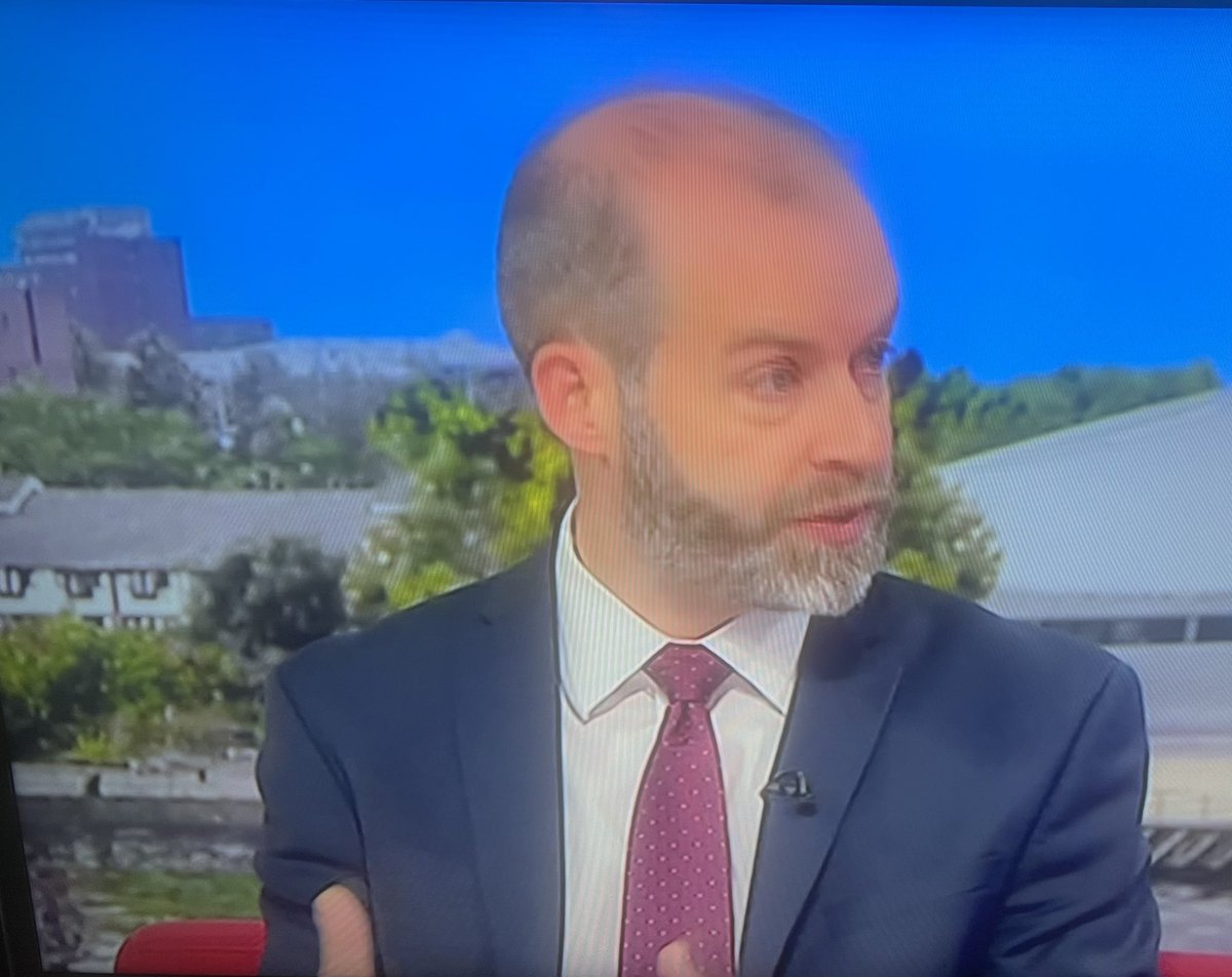 Omg this is the new Business Secretary.
I can see that they might have a bit of a script. But one thing this interview wasn’t was transparent.

Not sure how many times he needed to get transparent into the interview.
#pointless
<a href="/BBCNews/">BBC News (UK)</a>