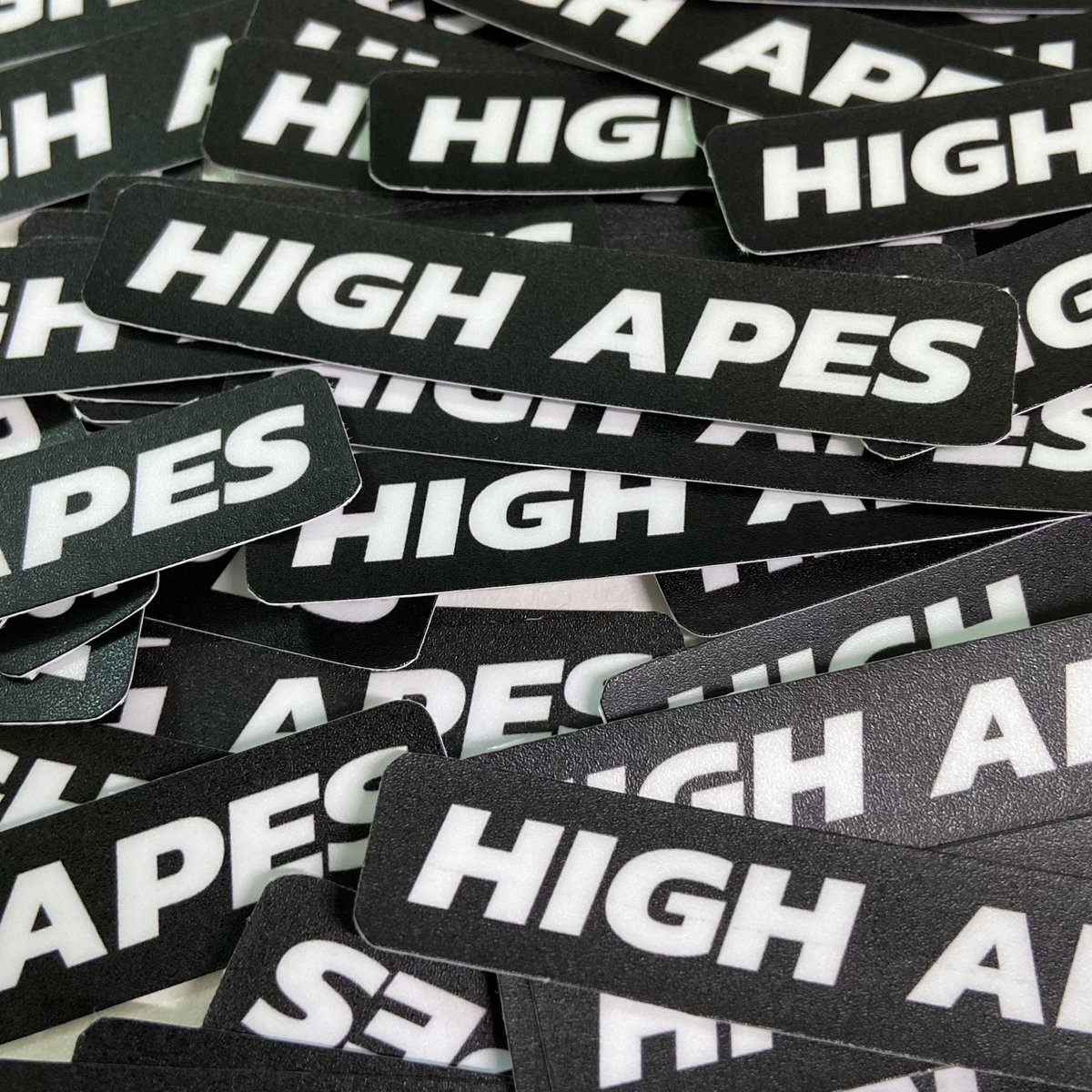 STICKER: Regular Matte with Matte Laminate

— one of our first customers 💙

Thank you so much, High Apes Clothing! 🫶🏻

#PrintsByKART