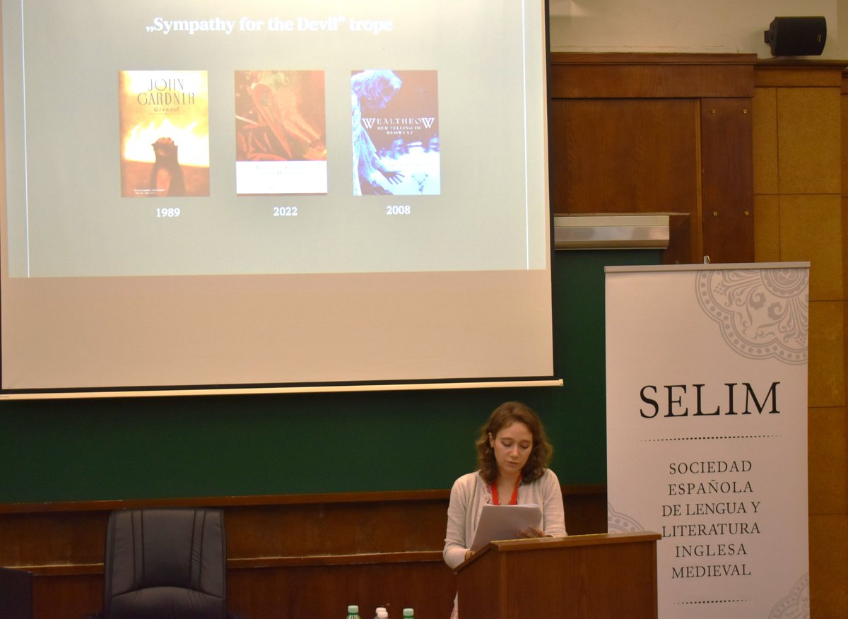 Empieza una nueva jornada en el congreso de la Sociedad Española de Lengua y Literatura Inglesa Medieval. 
Sesión dedicada a "Beowulfian Monstrosities". Katarzyna Mysliwiec, de la Universidad de Varsovia, habla sobre "Beowulf's Monsters and Reception Intertextuality".