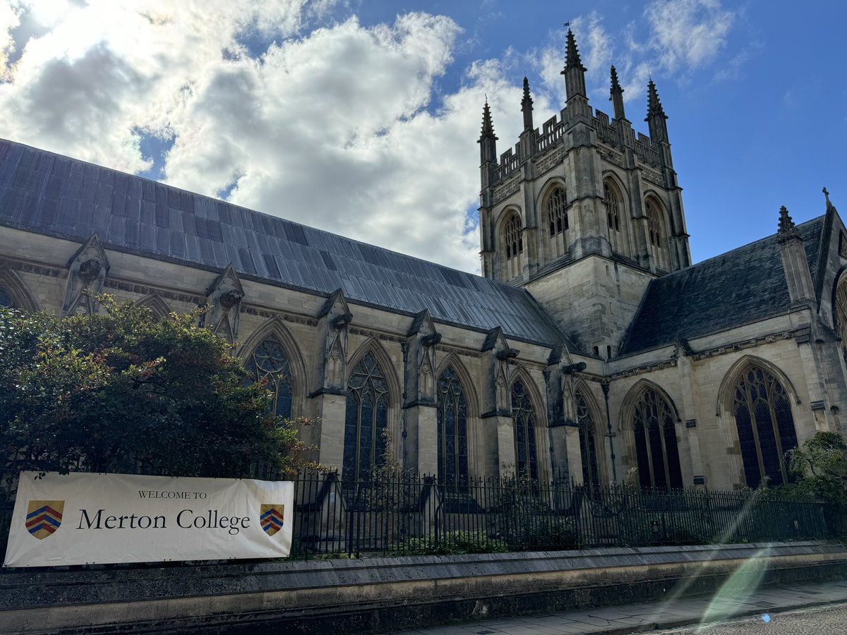 reshmajagsi's tweet image. This week, I returned to both @MGHMedicine and @UniofOxford, where I’m serendipitously housed in the same building as when I was a @MarshallScholar. Seeing old friends, making new ones, and visiting as a professor these places where I once studied is a surreal privilege.