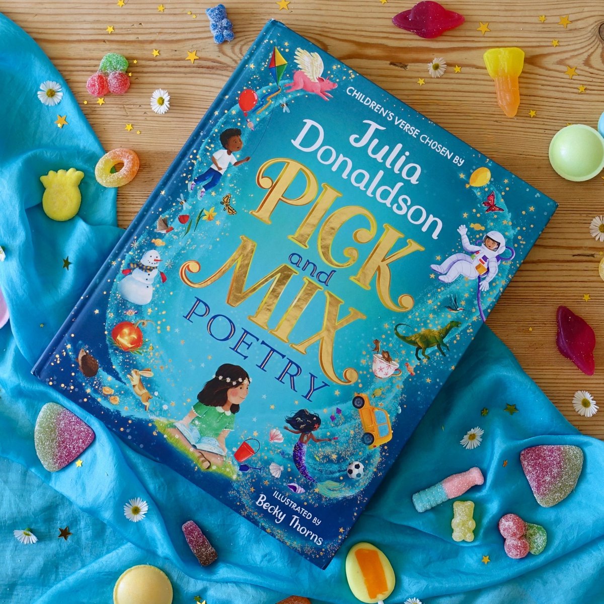 Macmillan Children's Books tweet media