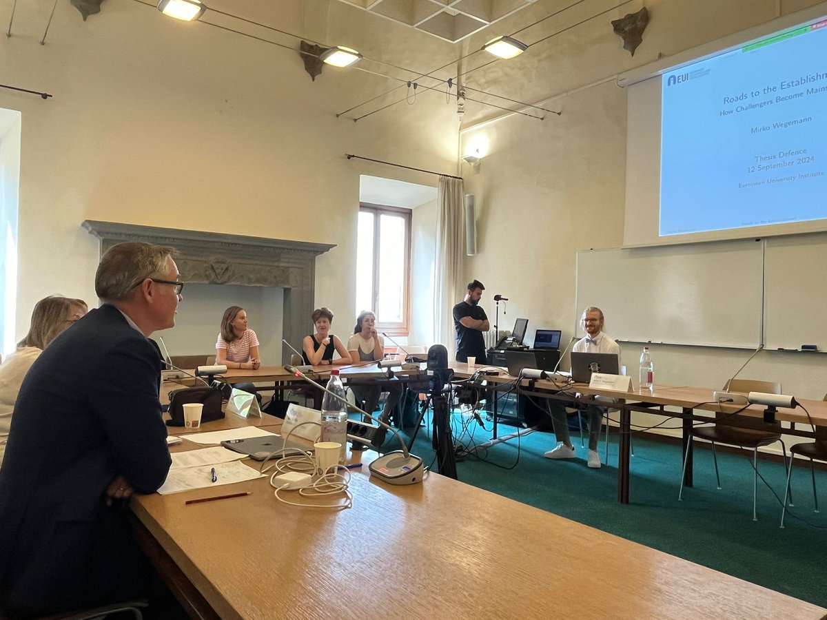 Last week, I defended my thesis at  <a href="/eui_sps/">Political and Social Sciences at EUI</a>. Thanks a lot <a href="/HeikeKluever/">Heike Klüver</a>, <a href="/sergipardos/">Sergi Pardos-Prado</a> and <a href="/simonjhix/">Simon Hix</a> for their feedback and a great discussion of my thesis, and <a href="/ImmergutEM/">Ellen M. Immergut</a> for her incredible support throughout my PhD!
