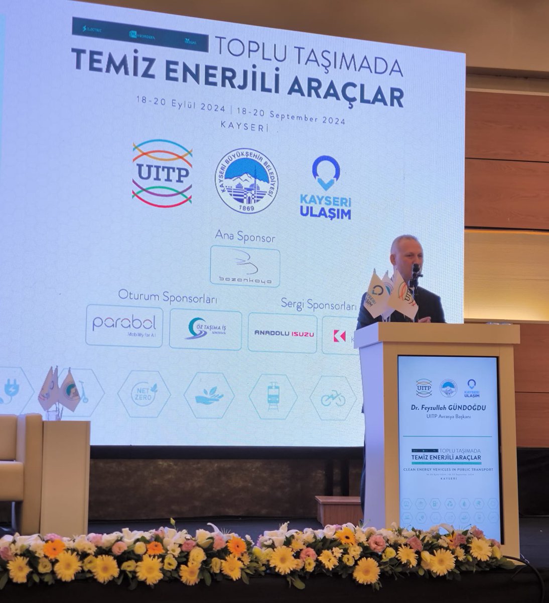 MEWA_Smart's tweet photo. 🟠⚪@UITPnews Eurasia President @feygunf gave a brief overview of UITP and emphasized its significance for public transport in the region and Türkiye.

📍UITP Eurasia Conference, Kayseri https://t.co/Go0tESItQK