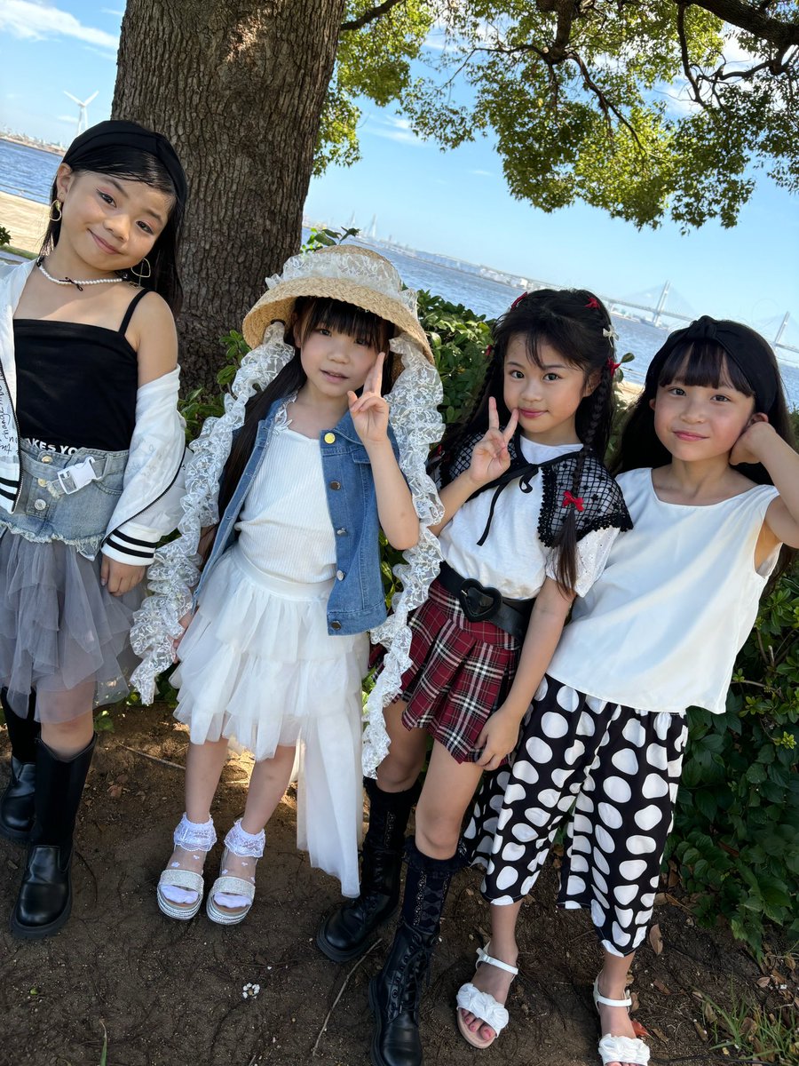 aoi_com1192's tweet photo. ちびっ子組☆
みんなかわいいでしょ❤️🩷
#sugarbutter撮影会
#butbutter
#低学年組 https://t.co/tzXRBoC2w6