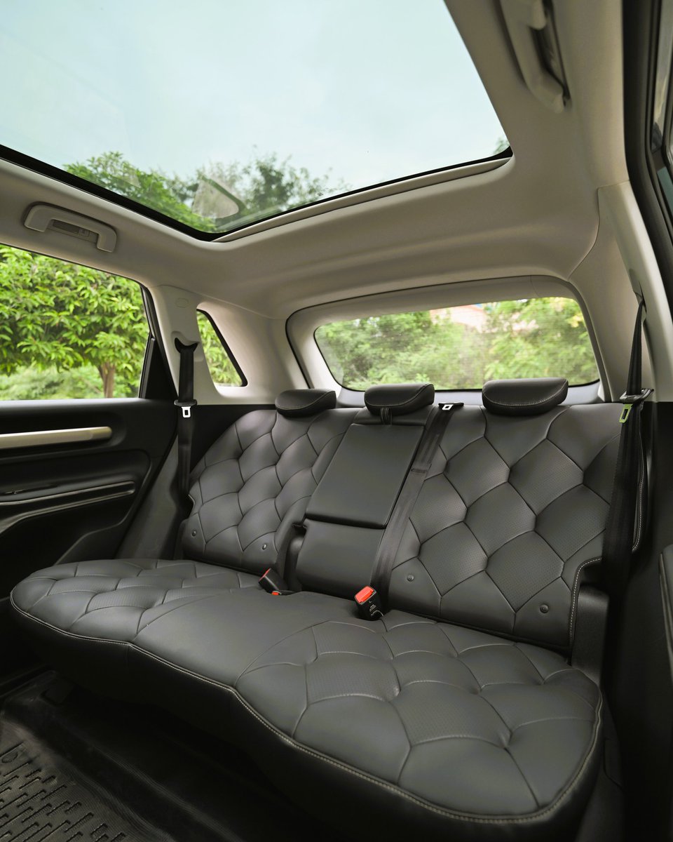 MGMotorIn's tweet photo. Step inside the MG Windsor EV where luxury meets innovation. With interiors designed to rival the finest business class, every detail speaks of comfort, elegance, and sophistication. This is more than just a drive - it’s an experience!
#MGWindsorEV #LiveBusinessClass https://t.co/7zIcomqtkv
