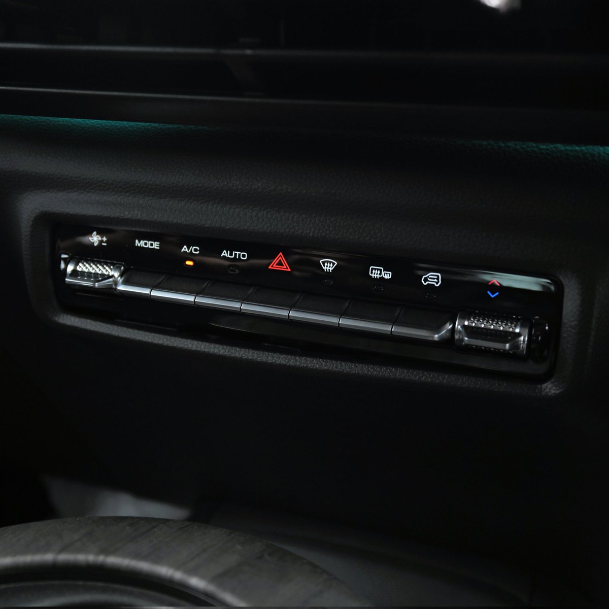 MGMotorIn's tweet photo. Step inside the MG Windsor EV where luxury meets innovation. With interiors designed to rival the finest business class, every detail speaks of comfort, elegance, and sophistication. This is more than just a drive - it’s an experience!
#MGWindsorEV #LiveBusinessClass https://t.co/7zIcomqtkv