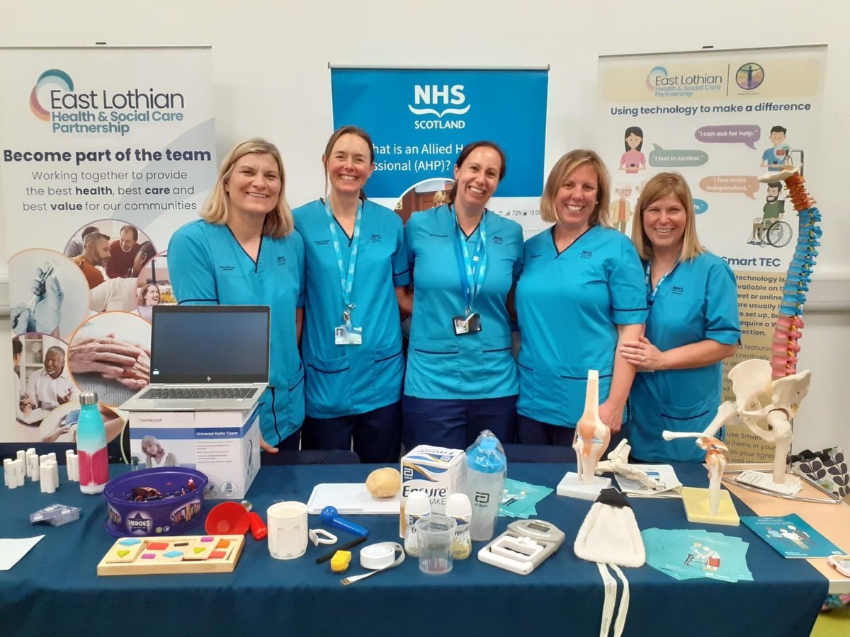 ELCHrehab's tweet photo. We had a fantastic evening at #NorthBerwick High School Careers Fair last night. It was a great opportunity to chat with the next generation about what #AlliedHealthProfessionals do and what we all love about our chosen profession. https://t.co/j3s6TJxKPd