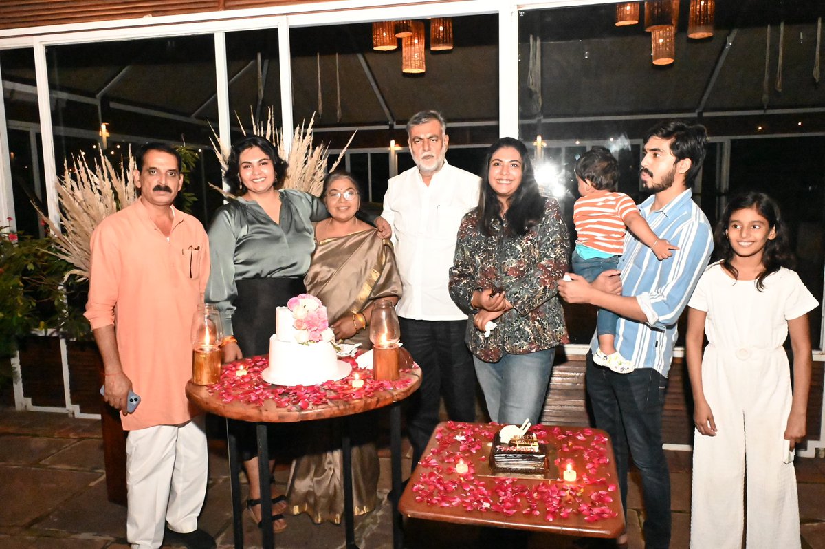 Prahlad Singh Patel ( वृक्ष से जल, जल से जीवन) tweet media