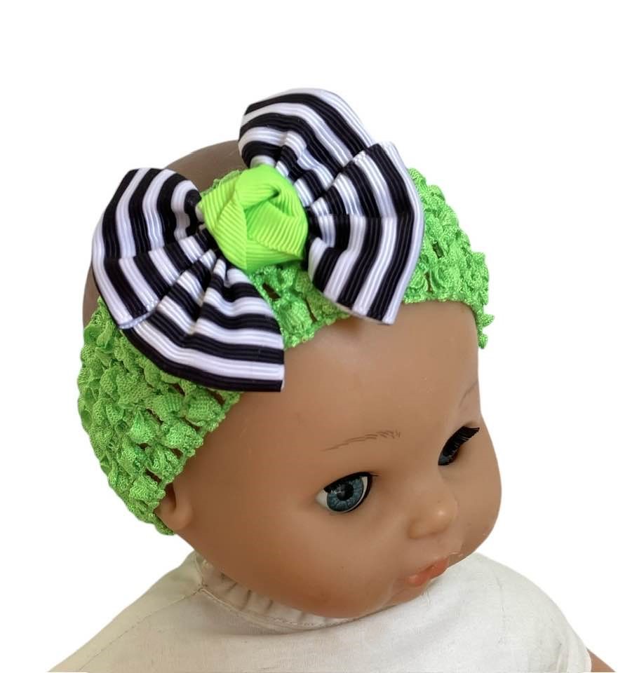 lindsey508's tweet photo. Beetle Juice Hair Bow Headband
Check out Halloween Hair Bow Black White Green Headband newborn UK Seller https://t.co/EnCiqLkCTS #eBay via @eBay_UK
#BeetlejuiceBeetlejuice #bowshopstop https://t.co/qnnsYR2IPg