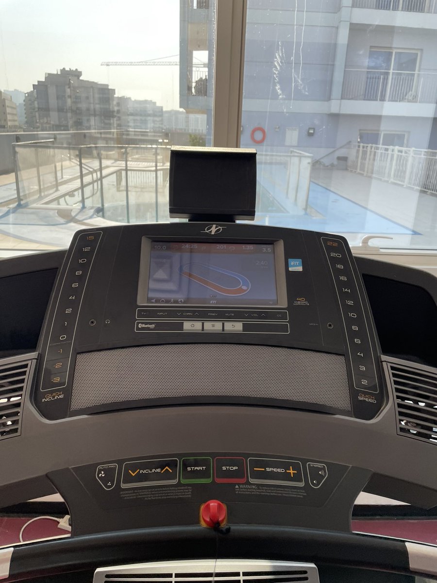 lifewithfarwa's tweet photo. workout https://t.co/vSOzWCVT6q