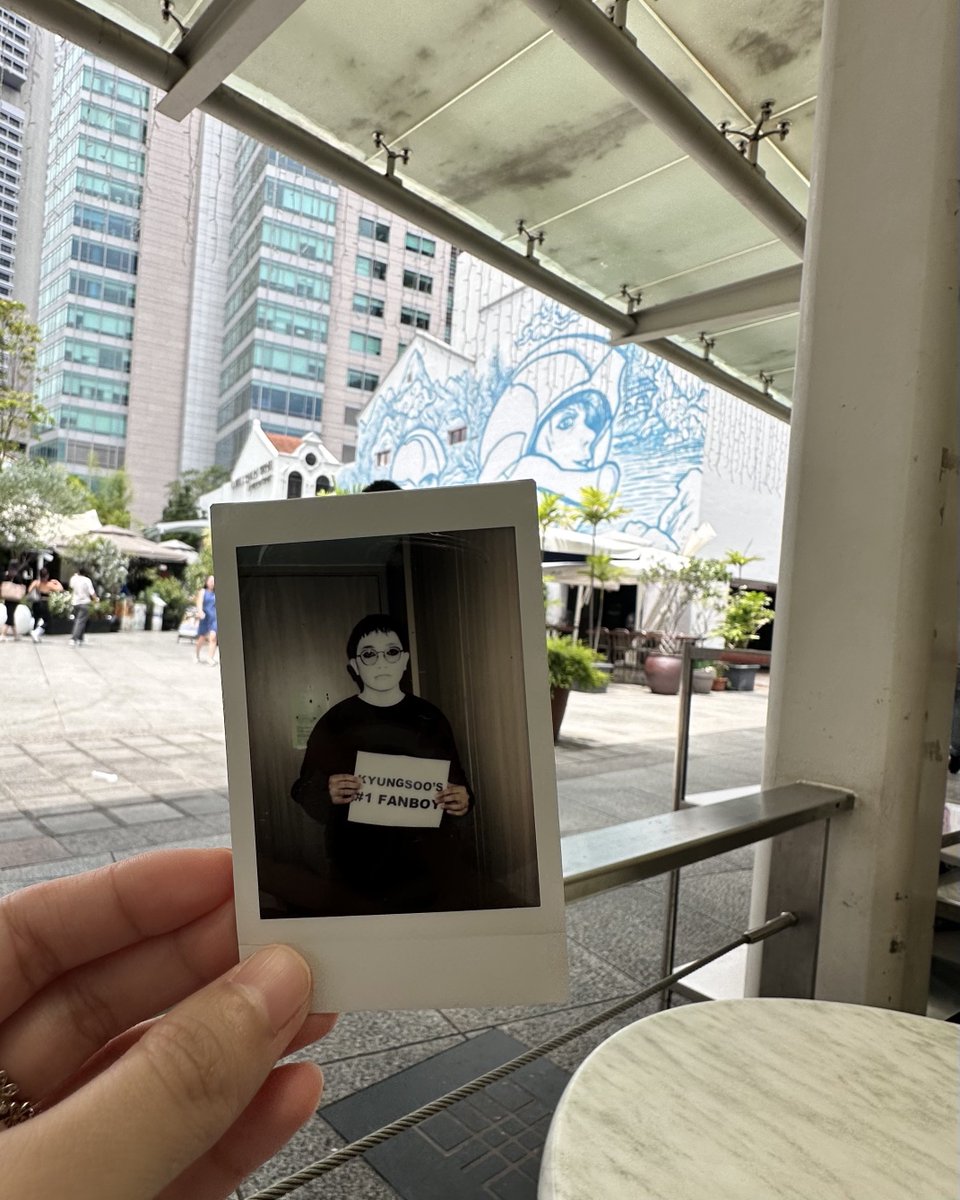 callmenoonaaa's tweet photo. Spent the day with @engineercaloy_ coffee &amp; kaya toast so nice leh! https://t.co/4dkMBlP89S