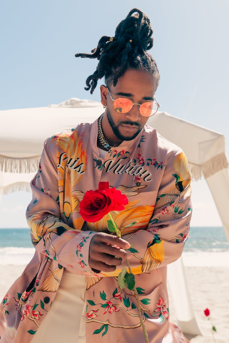 Omarion's tweet image. Superman.