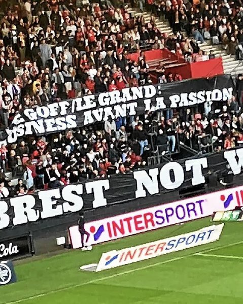 eag_infos's tweet photo. LIGUE DES CHAMPIONS DAY : BREST NOT WELCOME
En ce jour si spécial pour nous, supporters Guingampais, rappelons une seul chose : L’histoire européenne à Roudourou appartient seulement à l’En Avant Guingamp ! ⚡️
Seulement Guingamp.
BREST NOT WELCOME
#brestnotwelcome #ldc https://t.co/2A7BGZOB3r