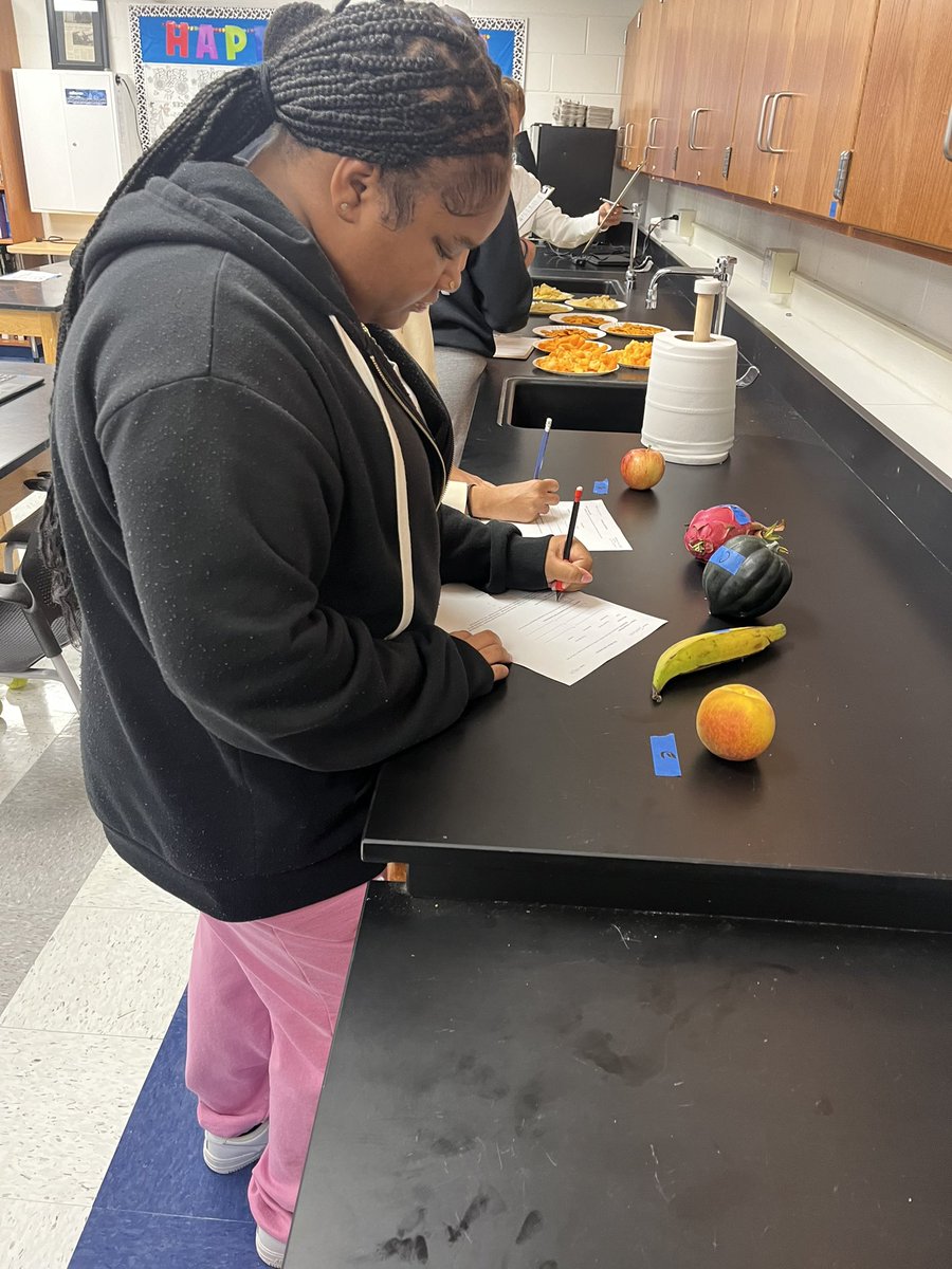 Karissa Kester tweet media