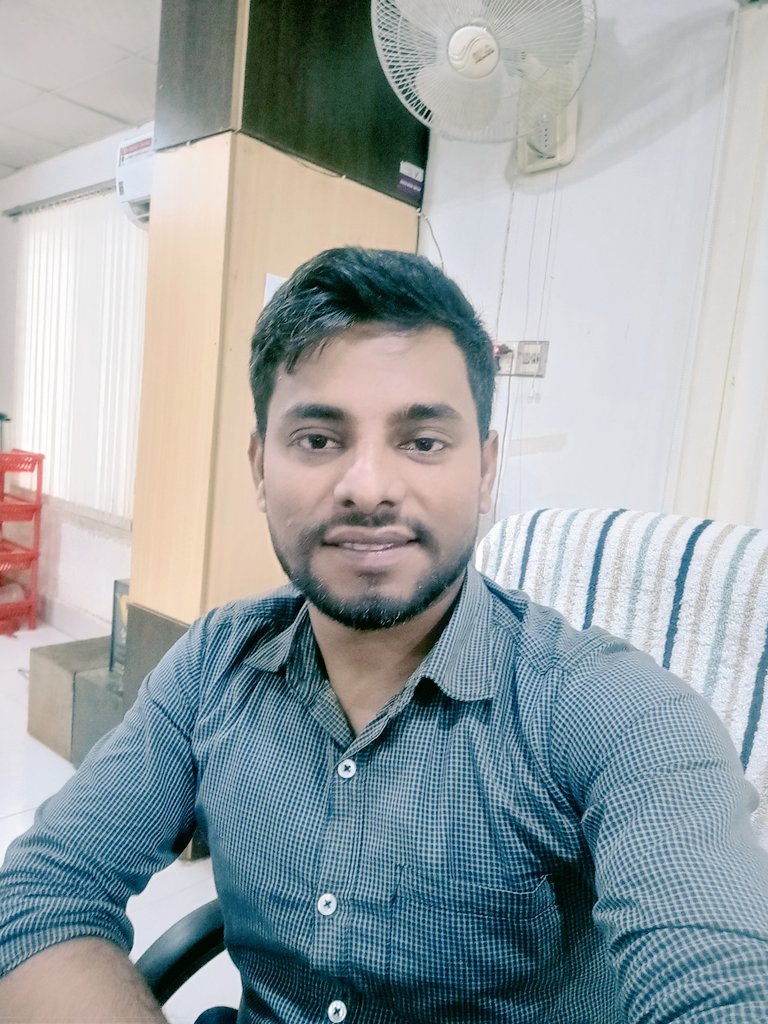 mdRashedmahamud's tweet image. বন্ধুরা সবাইকে শুভ সন্ধ্যার শুভেচ্ছা ❤️✅