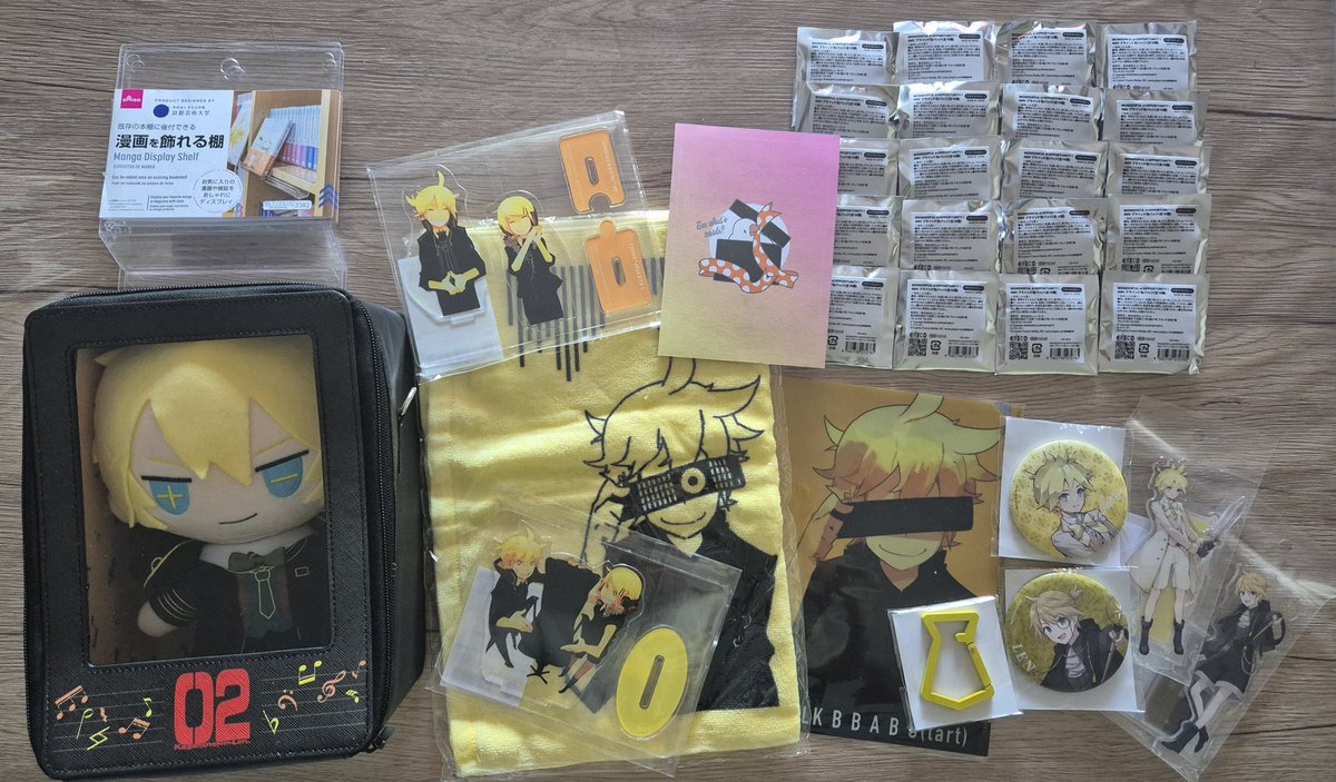 len_temple02's tweet photo. J'avais vraiment hâte que cette commande arrive 🙌 Merci beaucoup @destockjapan !!! J'avais oublié que j'avais commandé autant de badges 😅 https://t.co/oh6cQx1Mo3