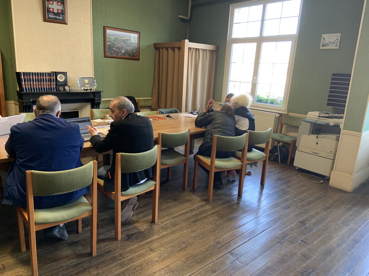 La fin du réseau cuivre approche à grand pas pour la commune de Challerange !
Ravi d'avoir été aux côtés des équipes <a href="/OrangeGrandEst/">Orange Grand Est</a> hier pour accompagner les habitants vers leur passage en fibre Orange.
Merci à Monsieur le Maire pour l'accueil au sein de sa commune.