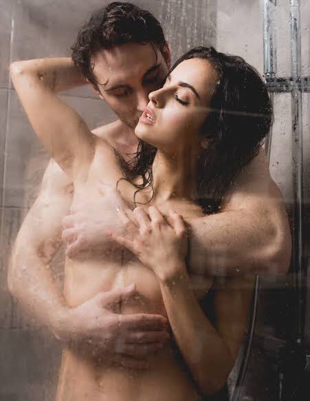 اعشق عطر الانوثة 💞