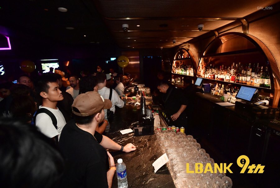 LBank_Exchange's tweet image. 🎉 The "Meet Your Meme" #TOKEN2049 Afterparty is in full swing! 

🚀 The vibes are electric, the memes are flowing, and the crypto community is bringing the heat! 🔥 

🎊 Let's keep it going!

#LBankTurns9