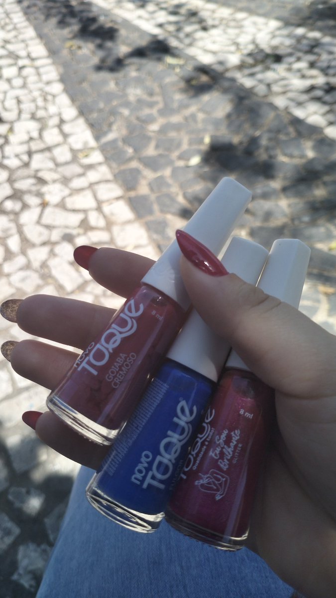 Ooppsdany_'s tweet photo. Amo esmaltes, amo pintar as unhas, a Danielle de 2 anos atrás não acreditaria https://t.co/AUOlMQlDe1