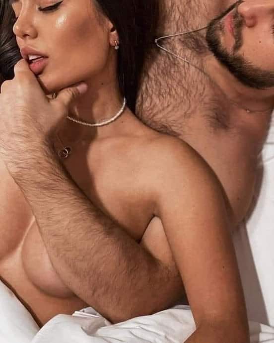 اعشق عطر الانوثة 💕💋