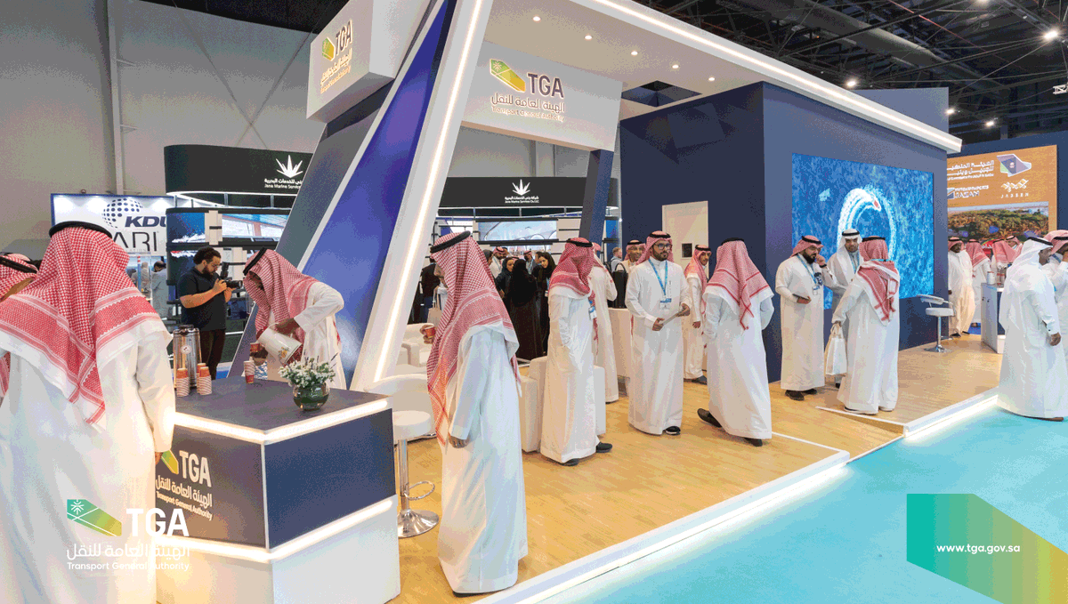 ينطلق اليوم الثاني من #المؤتمر_السعودي_البحري_واللوجستي 2024م، باستمرار النقاشات المثمرة والجلسات الحوارية الملهمة، التي تستعرض الفرص الاستثمارية والتطورات التقنية في قطاع النقل البحري والخدمات اللوجستية

Second day of #SaudiMaritimeLogisticsCongress kicks off, with inspiring