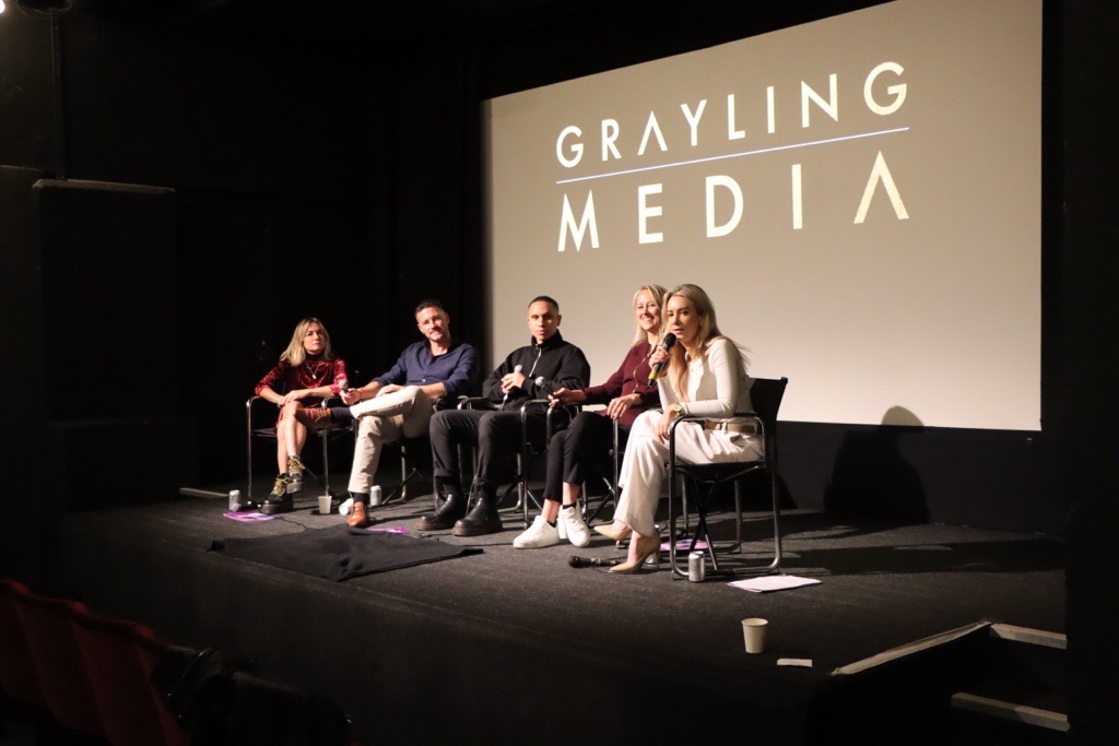 Grayling UK (@graylinguk) on Twitter photo Huge thanks to our all-star panel who brought their expertise and invaluable insights to the launch of #GraylingMedia, and our latest trends report - The New Media Age, 2024. 🙌
<a href="/StroudTJ/">Tom Stroud</a> <a href="/SophyRidgeSky/">Sophy Ridge</a> <a href="/luciecave/">.</a> <a href="/jordanerschwarz/">Jordan</a> <a href="/HSBlundell/">Heather Blundell</a> #NewMediaAge Huge thanks to our all-star panel who brought their expertise and invaluable insights to the launch of #GraylingMedia, and our latest trends report - The New Media Age, 2024. 🙌
<a href="/StroudTJ/">Tom Stroud</a> <a href="/SophyRidgeSky/">Sophy Ridge</a> <a href="/luciecave/">.</a> <a href="/jordanerschwarz/">Jordan</a> <a href="/HSBlundell/">Heather Blundell</a> #NewMediaAge