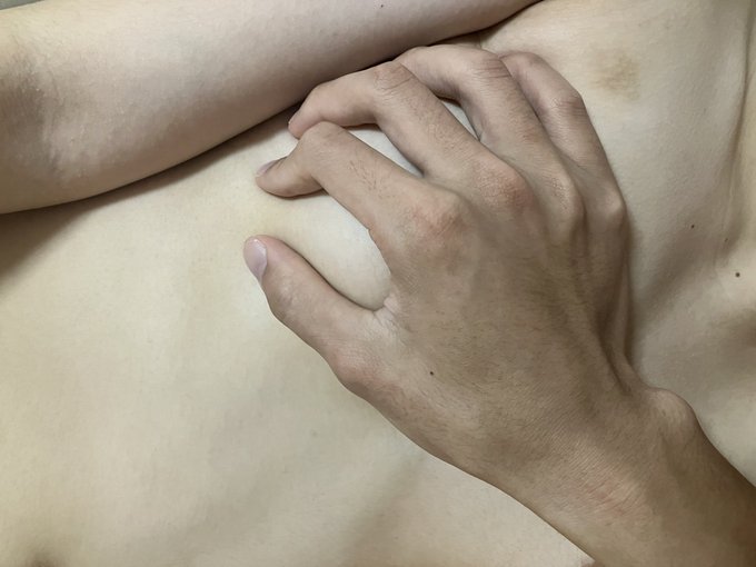 100いいねで1mmずつ右に手動かします おっぱい好き、乳首見たい人集まれ！！ https://t.co/m68ni7z5Ev<a href="/tag/%E8%A3%8F%E3%82%A2%E3%82%AB%E5%A5%B3%E5%AD%90"class="tags"><span>#裏アカ女子</span></a><a href="/tag/%E8%A3%8F%E3%82%A2%E3%82%AB%E7%94%B7%E5%AD%90"class="tags"><span>#裏アカ男子</span></a>