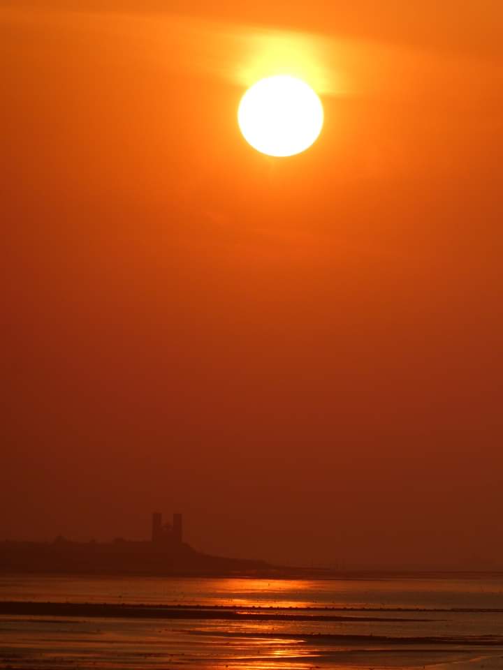 shaakbhaji's tweet photo. @SyedSakilAhmed3 @KavalAuthorActs @rk70534 @suzibitch1 @JulieKusma @SariPykala @MattiRutonen @cristob45 @LavaletteAstrid @DrAlkaRay2 @NigamaRv @eldiablo0786 @PARESH_22 @PrachiMalik @c_muc @redsand2 @AllaKrymova @prasannasanthi @vkjha783 @scouse_kim @debnathpc @JeanetteJoy And it's greetings from our place!!!
#reculvercastle #bbctravel #bbckent #bbcearth #Kent
#uk https://t.co/9BQgF10paD
