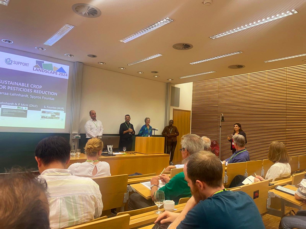 philipmiriti's tweet photo. I was glad to share part of my  PhD research focusing on  Farmers' Adoption Preferences  for  Sustainable Crop Protection  and Pesticide Use Reduction  and  thereafter, engaged  in insightful discussions.#landscape2024 organised by @zalf_leibniz #SustainableAgriculture https://t.co/6CYgWBEUCE