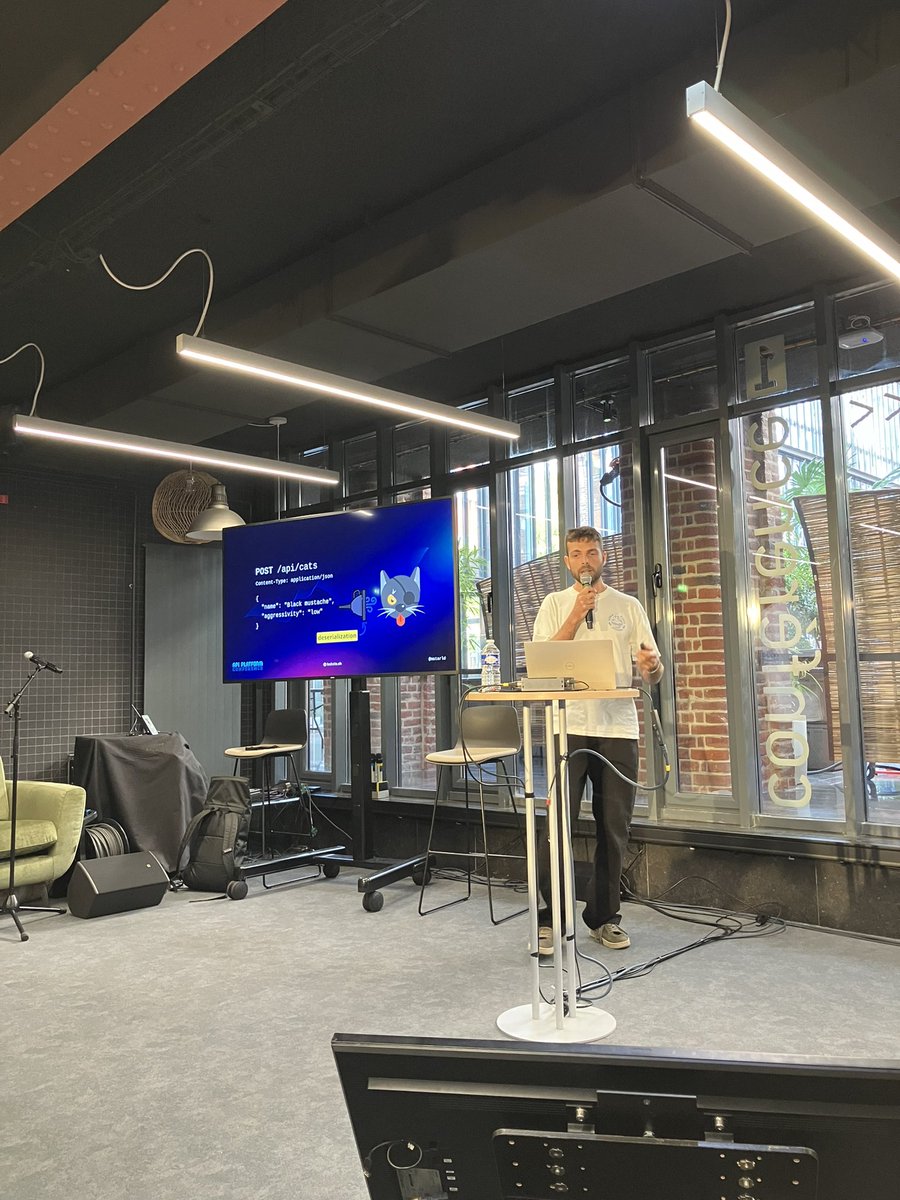 BakslashHQ's tweet image. 🚀Our cofounder @matarld is on stage talking about serialization, performance and cats with @ApiPlatform! #APIPlatformCon