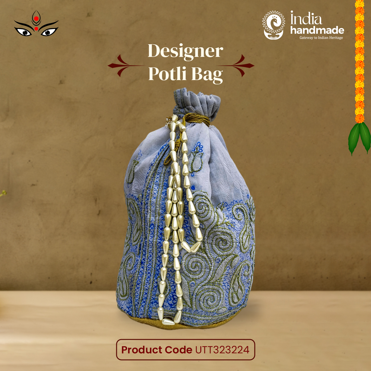 Indiahandmade_'s tweet photo. Carry a piece of #tradition with our unique #handcrafted #potlis. These exquisite #accessories are the perfect complement to your Garba look, adding a touch of elegance and cultural charm. Explore the exclusive #designs at #Indiahandmade.

#navratricelebration #festiveseason https://t.co/hFCLoPzLmv