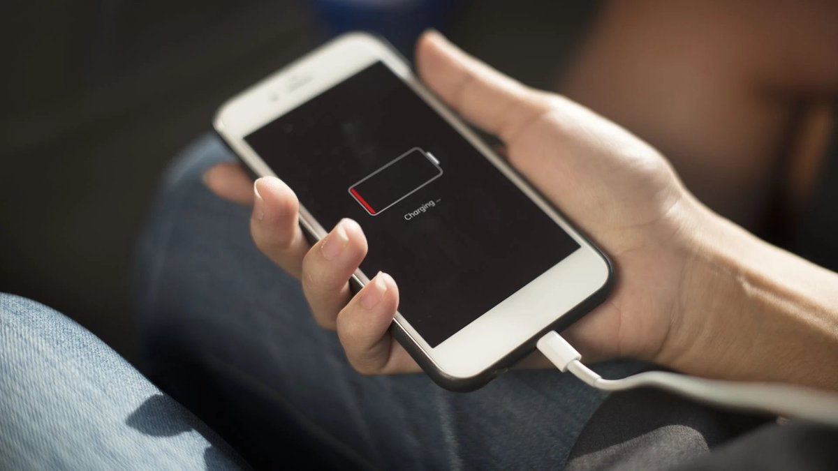 LSMediaVe's tweet photo. Cambiar la batería del iPhone: cuánto cuesta y cómo hacerlo https://t.co/1zoulQYh5D https://t.co/ko4Qvyb7er