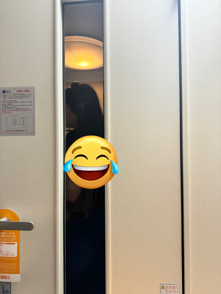 kanechandesu's tweet photo. ちゃんんな新曲仮歌レコーディング終了✨
作詞&amp;仮歌は安定のゆいゆい🐸
元気な感じの曲になりました‼️
この後はちゃんゆぬYouTube Live配信‼️
是非、ご視聴ください‼️ https://t.co/tgdCMlgAeX
