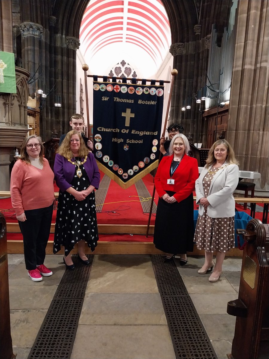 It was a pleasure to welcome new year 7 students to Sir Thomas Boteler CofE High School at an Inauguration Evening at St Elphin’s Parish Church.  Such wonderful words from their year 6 teacher and Head Teacher. Wishing students an enjoyable &amp; successful time at Sir Thomas Boteler